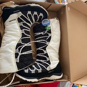 Columbia snow boot